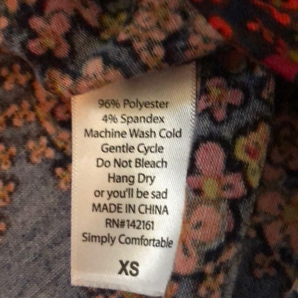 LuLaRoe Irma Top - Picture 4 of 4